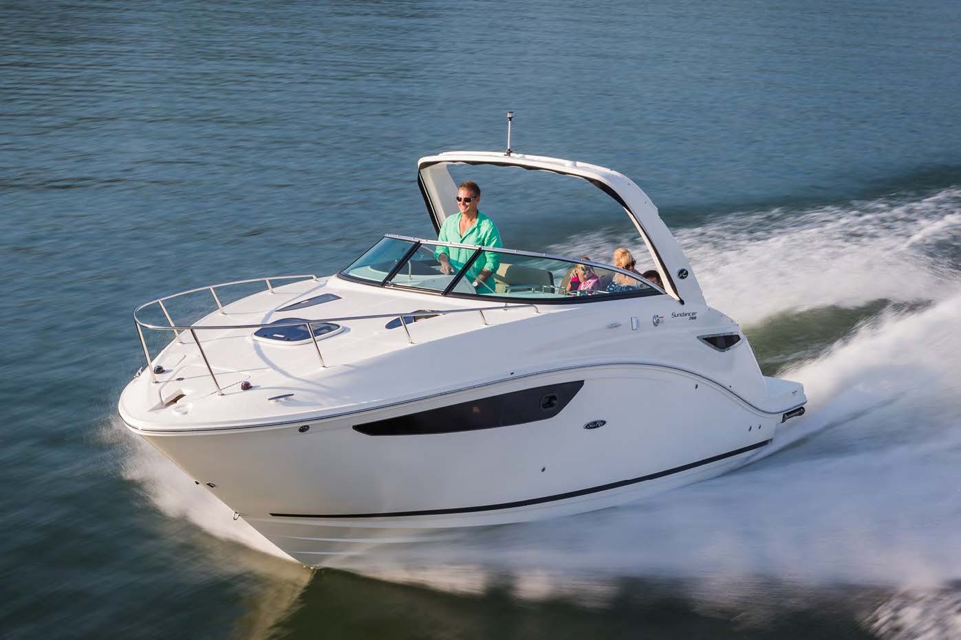 Sea Ray Sundancer 256: доступен по специальной цене