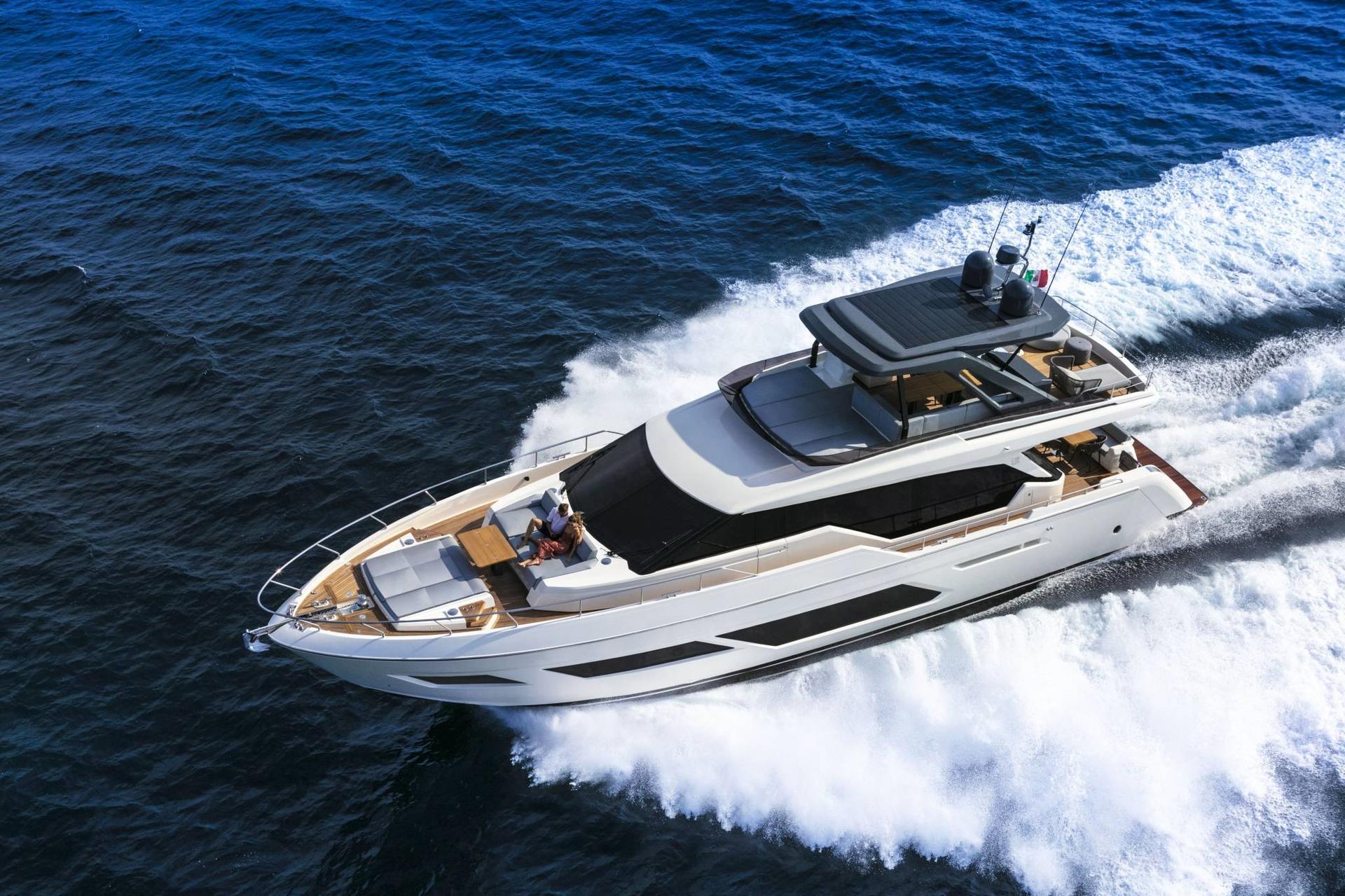 Яхта Ferretti Yachts 720 доступна к просмотру! 
