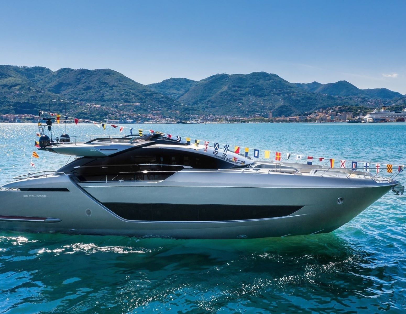 Riva укрепляет свое присутствие в России: Burevestnik Group - новый эксклюзивный дилер на российском рынке